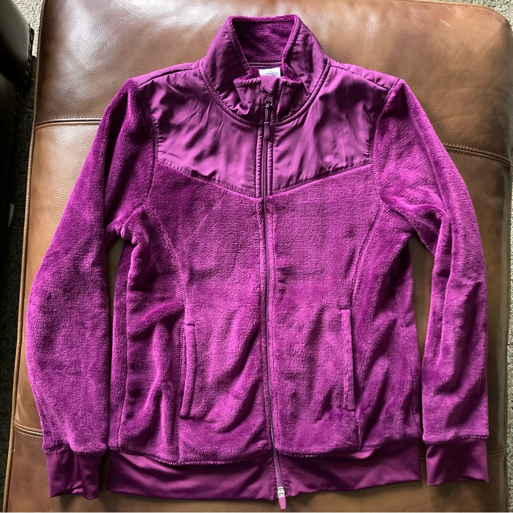 ATHLETIC WORKS Women’s Size M (8-10) Plush Plum Fleece Zip Up Jacket